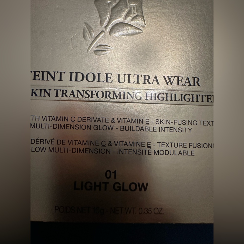 LancomeTeint Idole Ultra Wear. C. E. Skin transforming highlighter 01 Light Glow - Picture 6 of 8